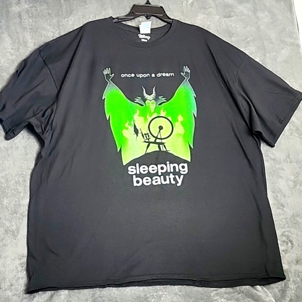 Disney Sleeping Beauty Men's Black Short Sleeve Tshirt. Size 3XL. NEW No Tags.